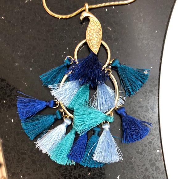 NWT Lilly Pulitzer Peacock Tassel Necklace.